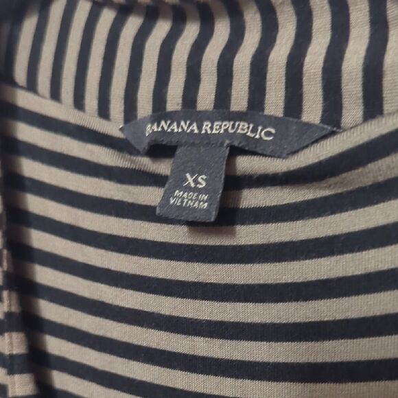 Banana Republic Elegant Black and Green Striped Dress - Picture 3 of 6